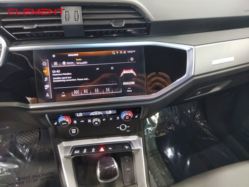 Used 2024 Audi Q3 2.0T Premium Plus w/ Premium Plus Package image 17