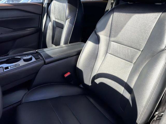 Used 2023 Nissan Rogue SL image 23