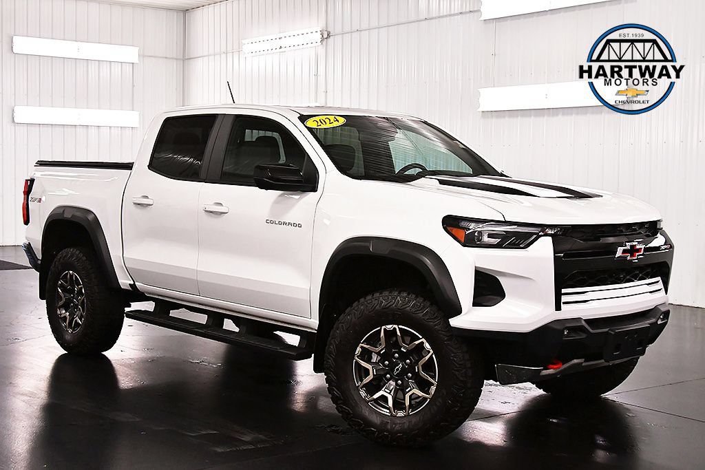 Used 2024 Chevrolet Colorado ZR2 w/ ZR2 Convenience Package III
