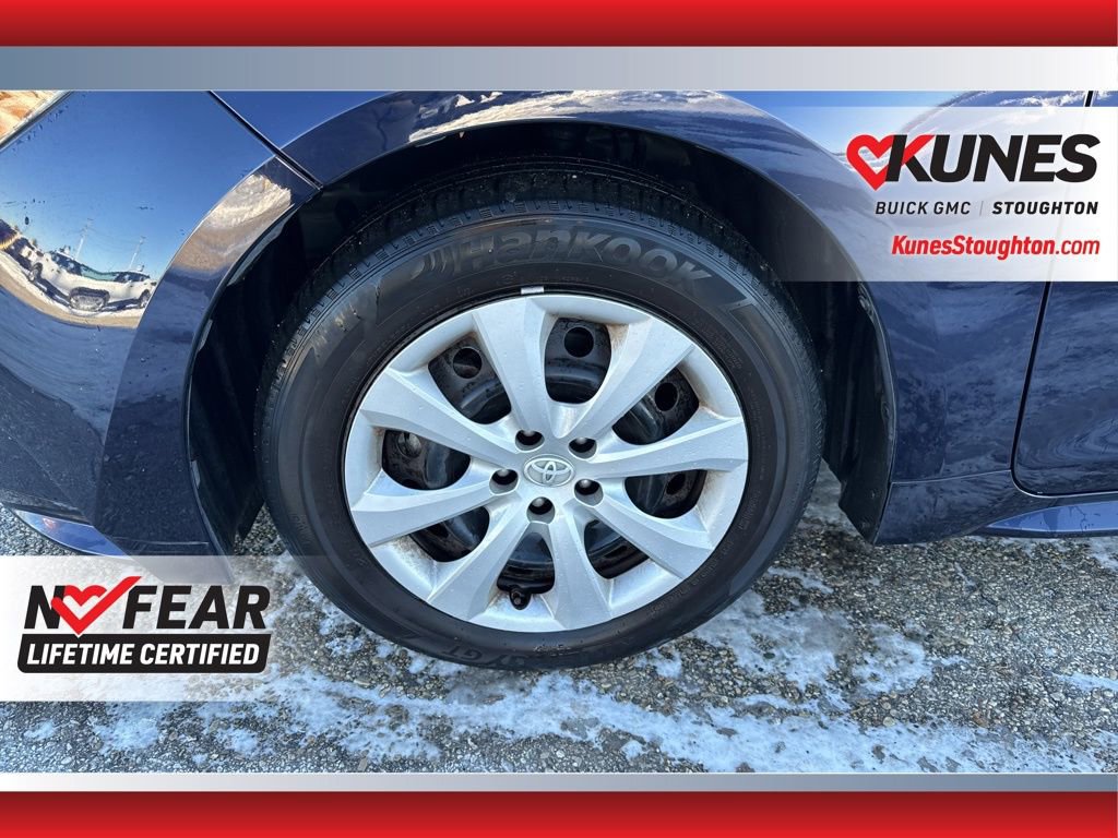 Used 2023 Toyota Corolla LE image 14