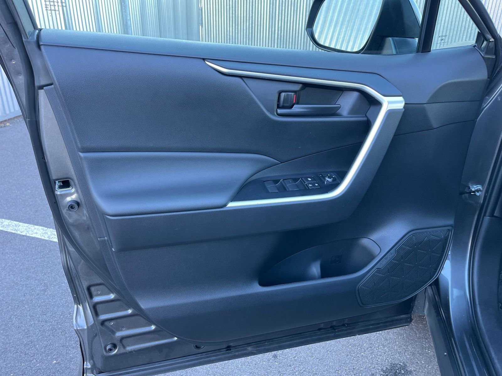 Used 2025 Toyota RAV4 LE image 20