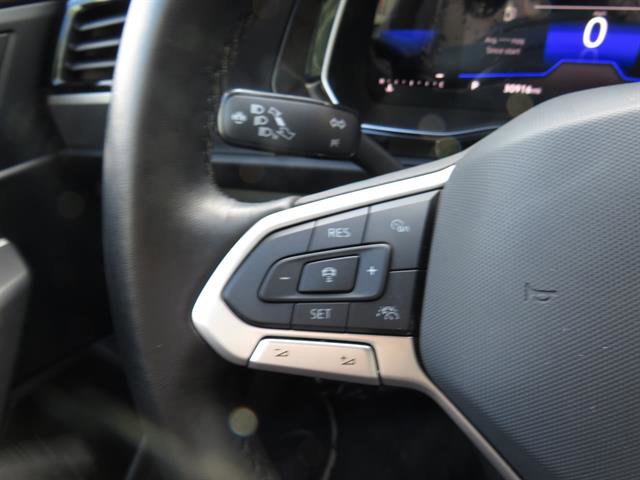 Used 2023 Volkswagen Jetta SE w/ Panoramic Sunroof Package image 11