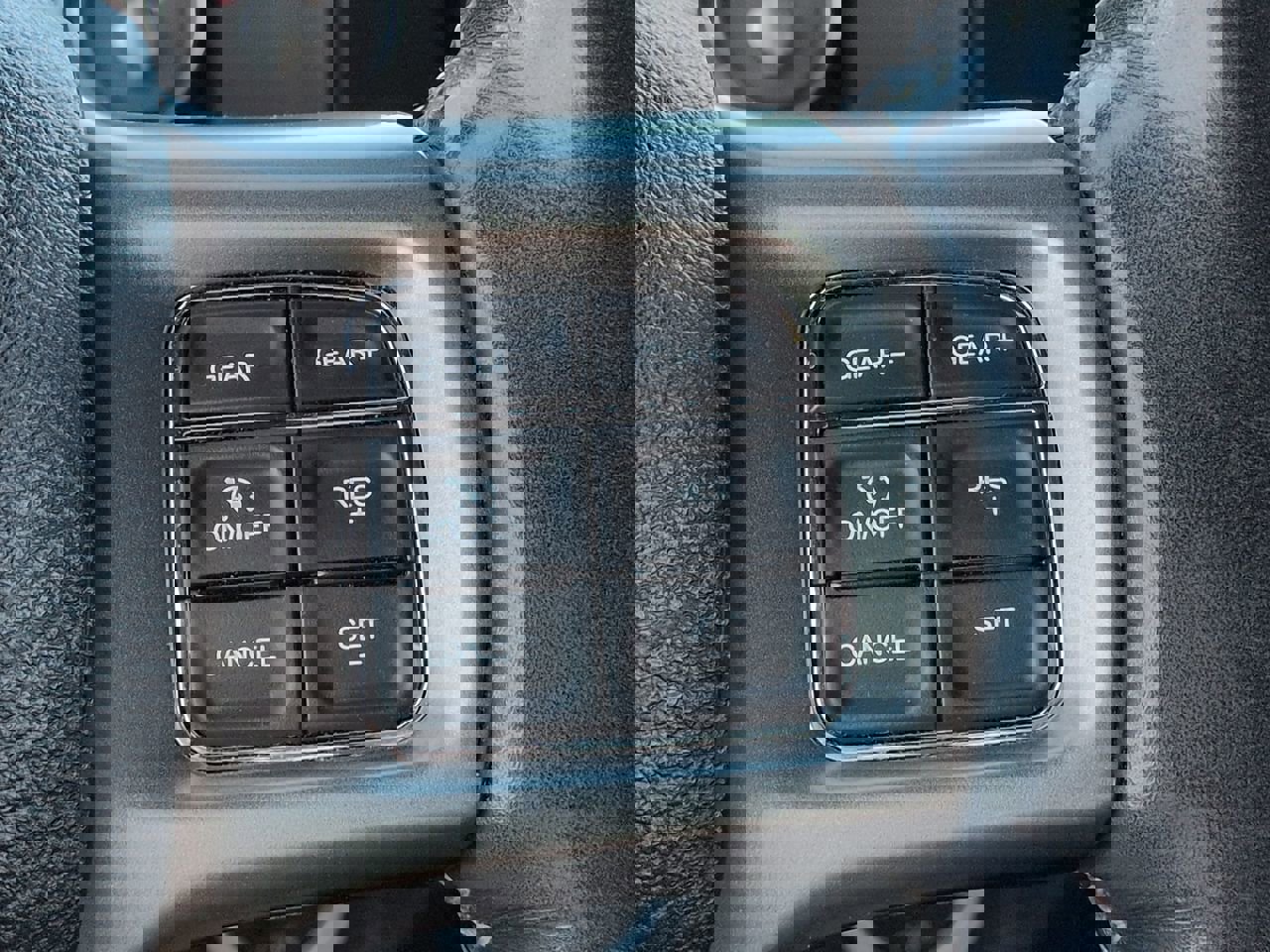 Used 2018 RAM 1500 Limited RWD image 25