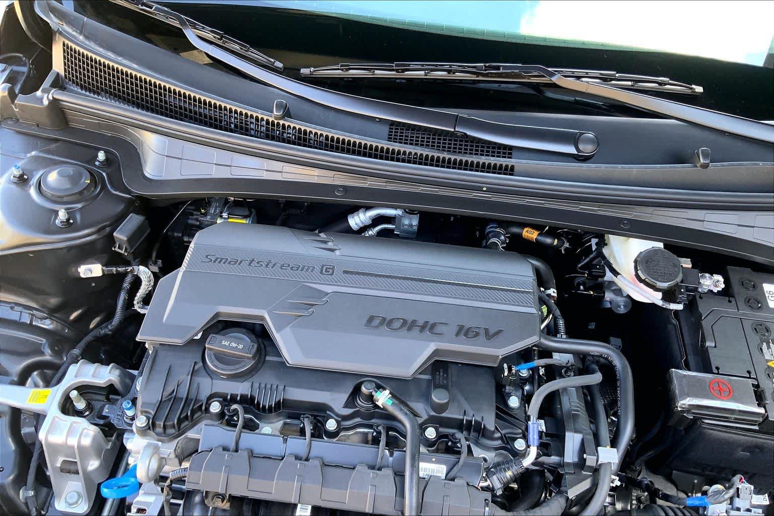New 2026 Hyundai Elantra SEL Sport FWD image 17