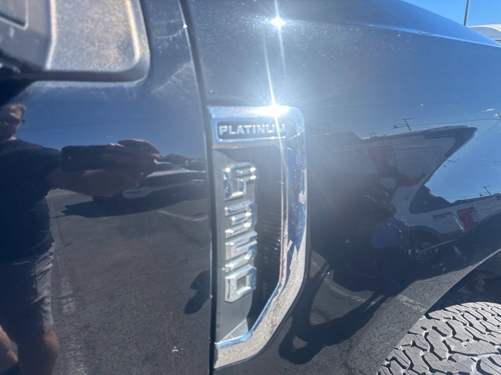 Used 2017 Ford F350 Platinum w/ Platinum Ultimate Package AWD/4WD image 26