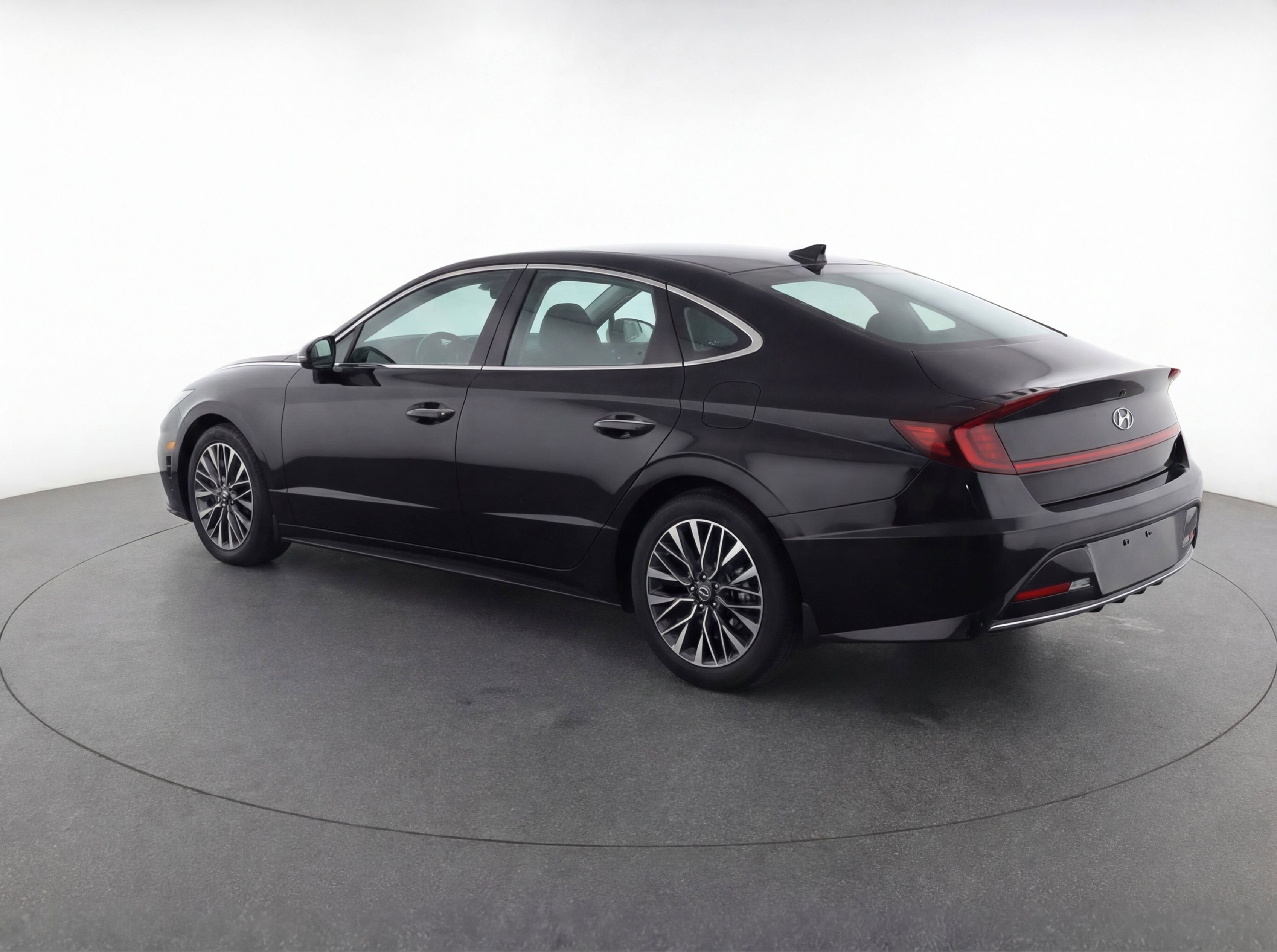 Used 2024 Nissan Altima 2.5 SV image 6