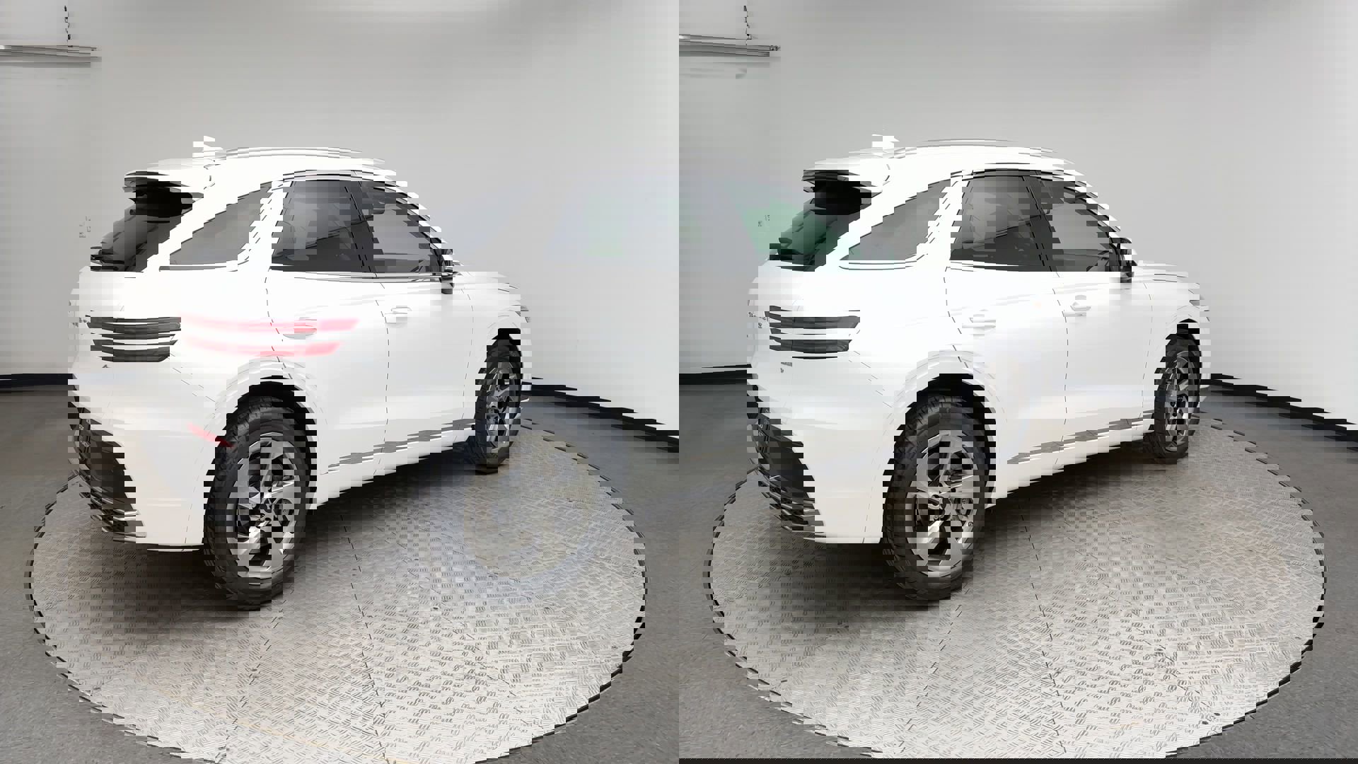 Certified 2026 Genesis GV70 2.5T Select image 2