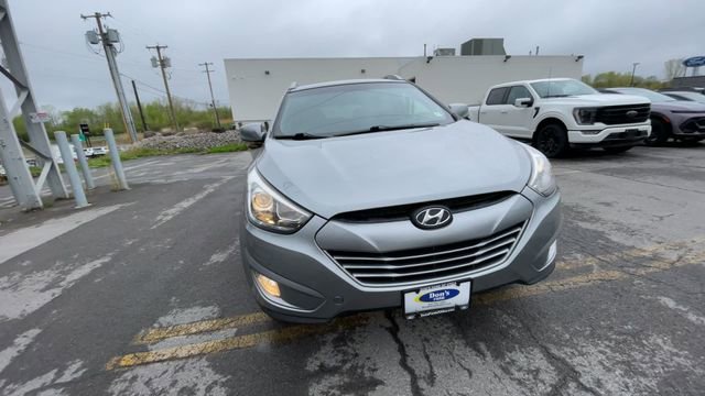 Used 2015 Hyundai Tucson SE AWD/4WD image 3