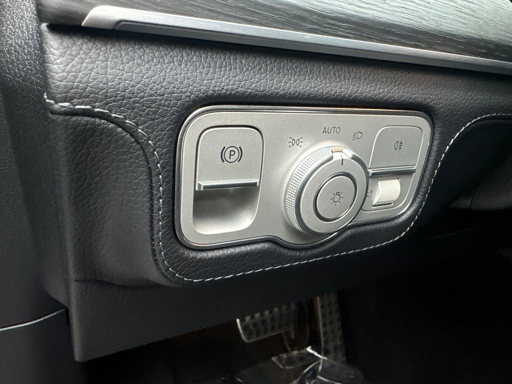 Used 2024 Mercedes-Benz GLE 53 AMG 4MATIC Coupe image 53