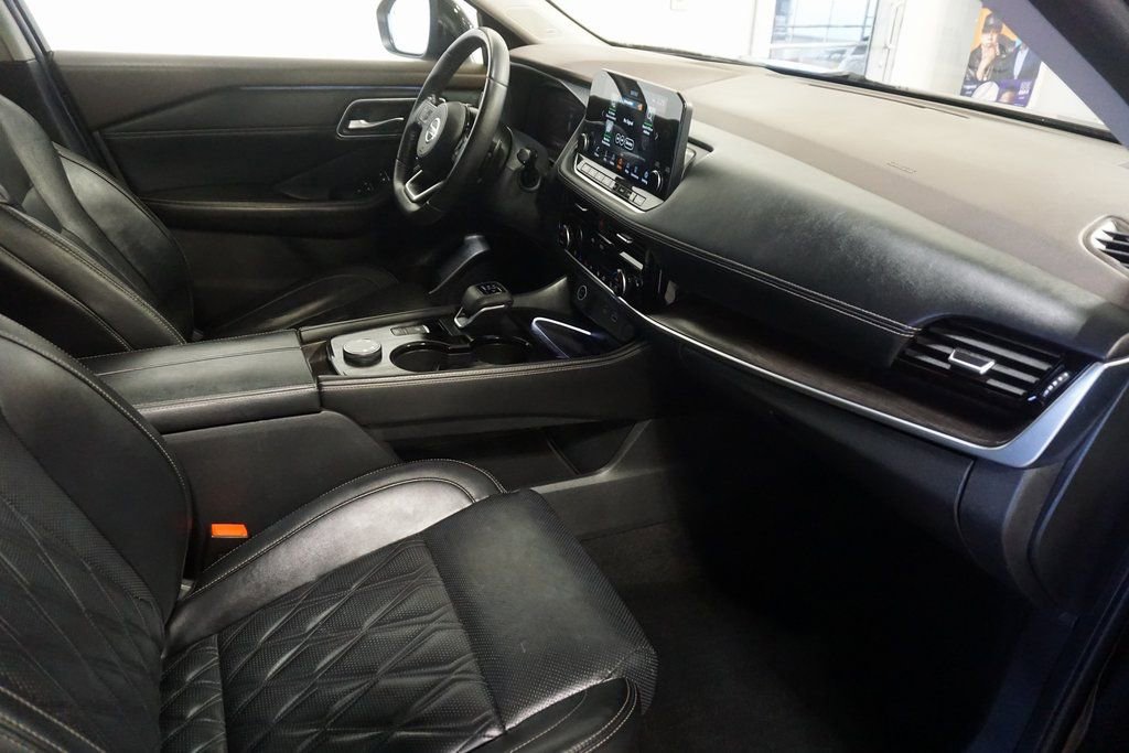 Used 2021 Nissan Rogue Platinum image 30