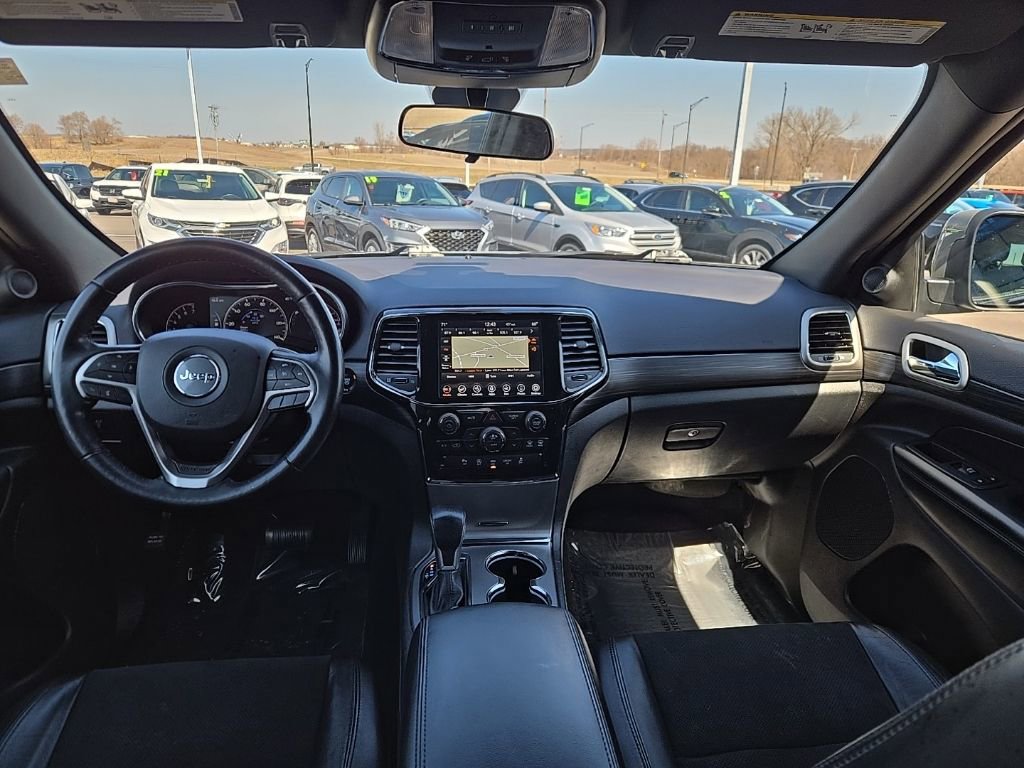 Used 2021 Jeep Grand Cherokee Laredo X image 23