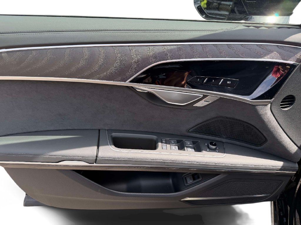 New 2026 Audi A8 L 3.0T AWD/4WD image 11