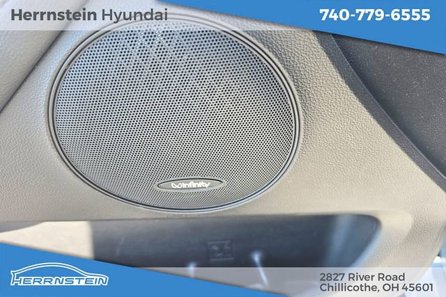 Used 2016 Kia Cadenza Premium image 9