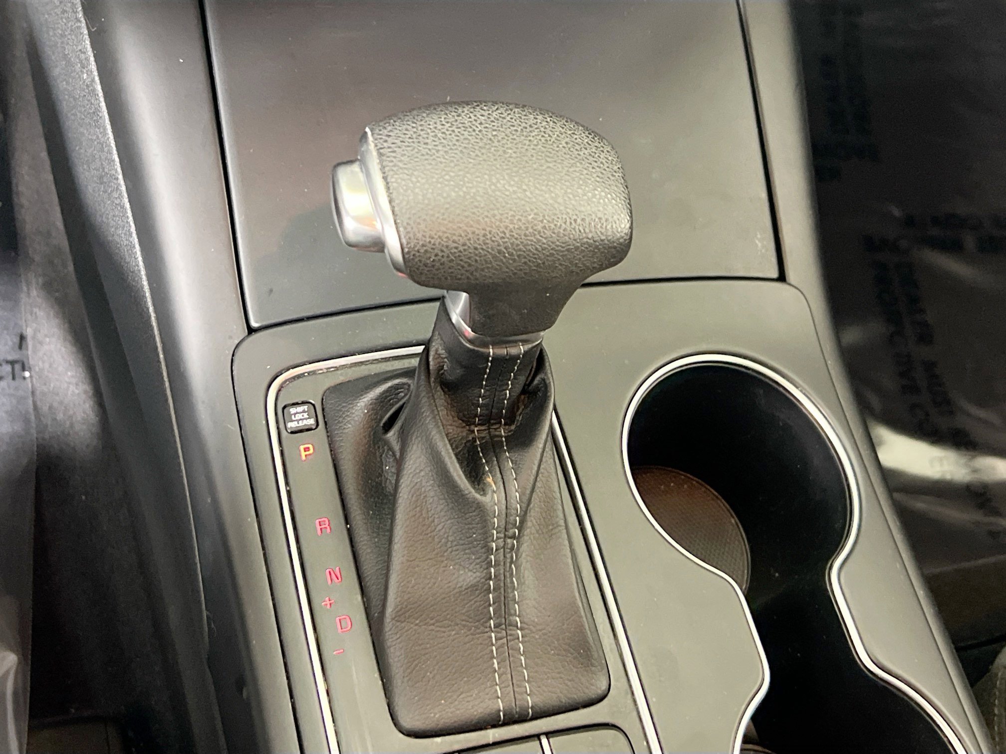 Used 2019 Kia Sorento LX image 16