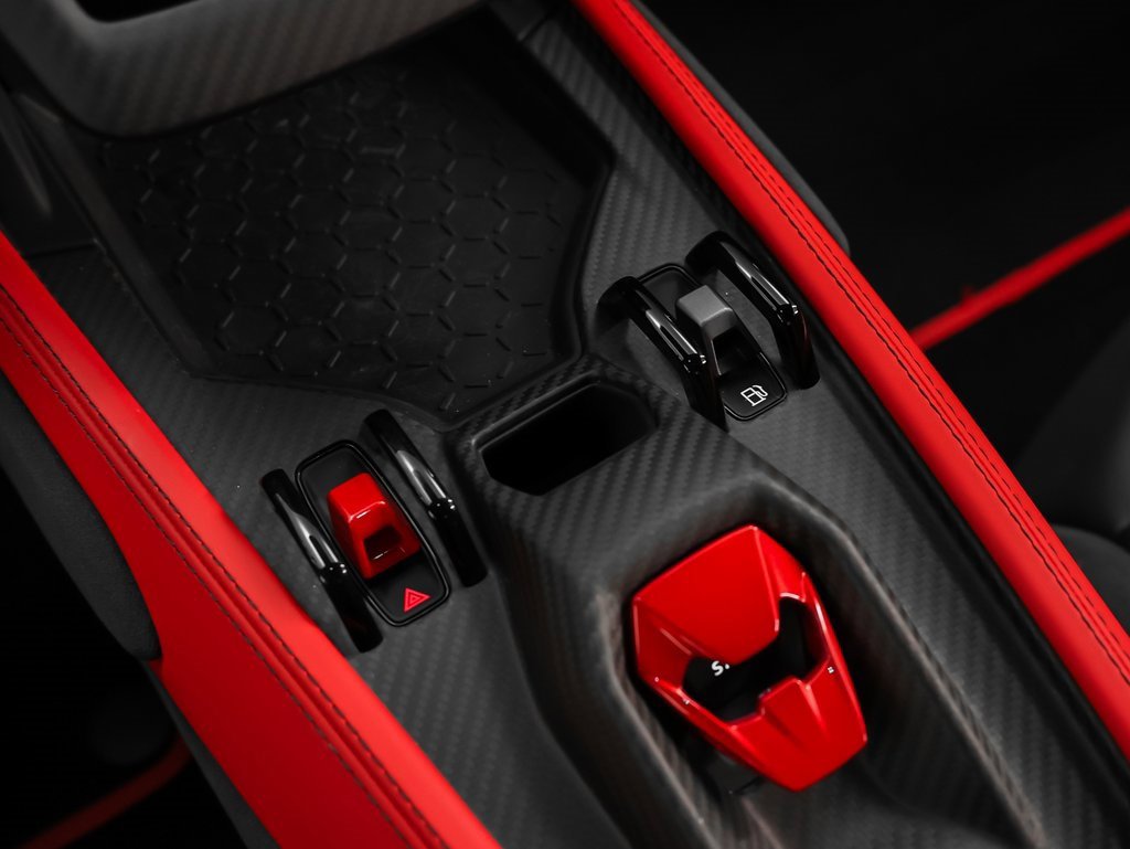 Used 2024 Lamborghini Revuelto image 59