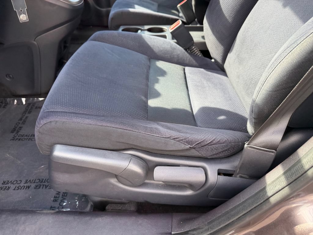 Used 2011 Honda CR-V EX image 24