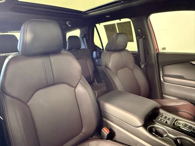 Used 2025 Honda Pilot Black Edition image 54