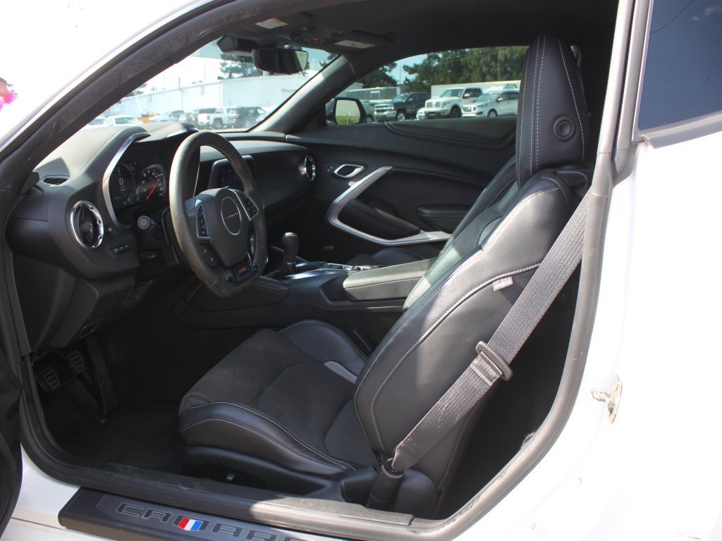 Used 2021 Chevrolet Camaro SS image 12