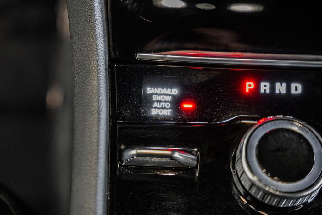 Used 2024 Jeep Grand Cherokee L Limited image 32