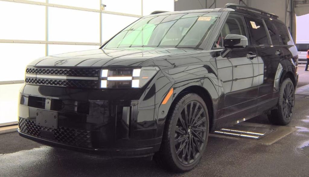 Used 2024 Hyundai Santa Fe Calligraphy image 1