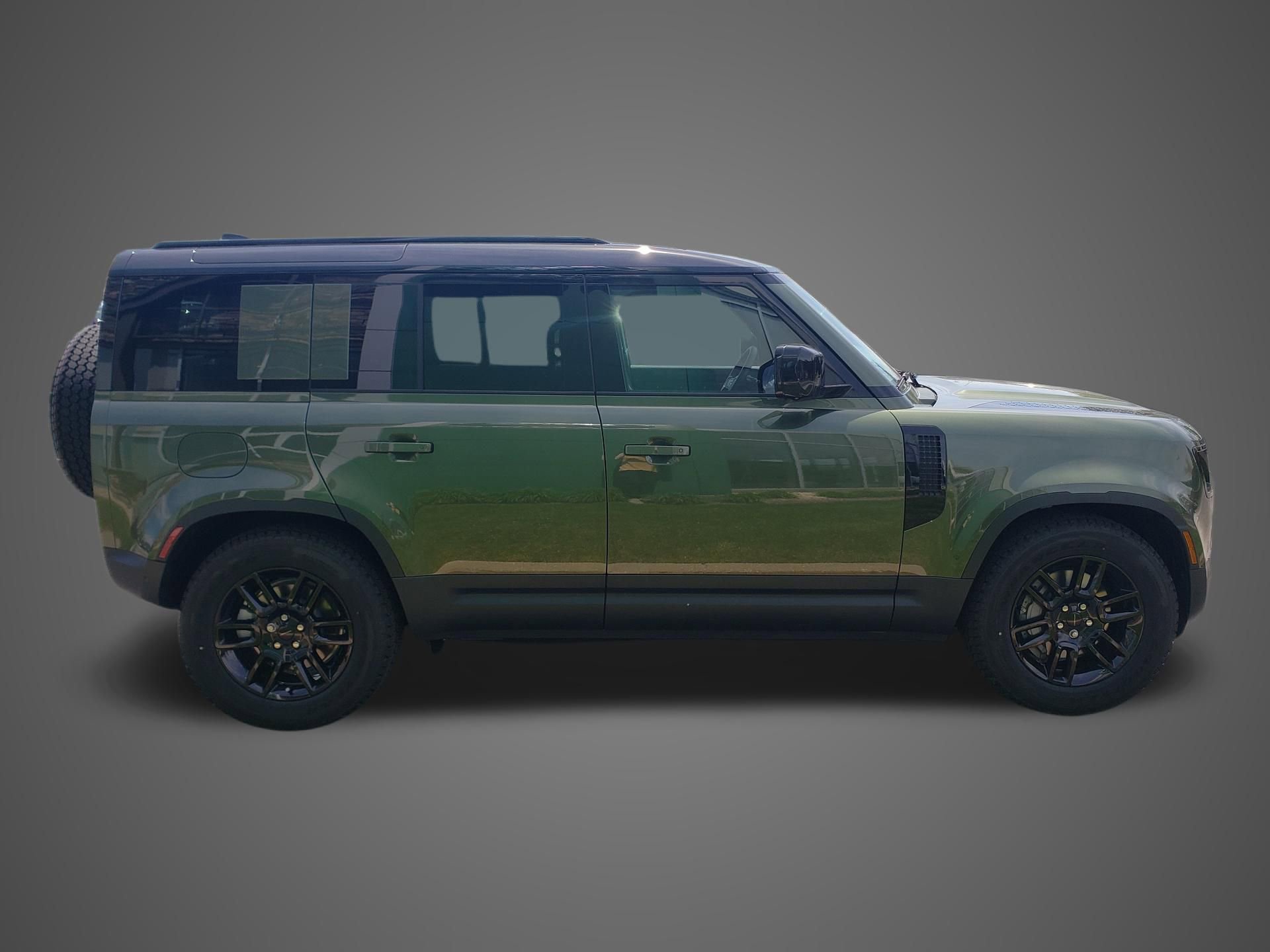 New 2026 Land Rover Defender 110 S AWD/4WD image 4