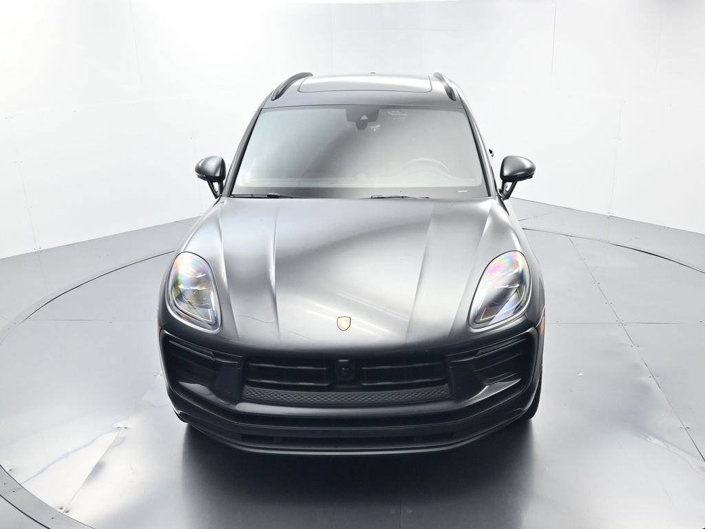 Certified 2026 Porsche Macan AWD/4WD image 44