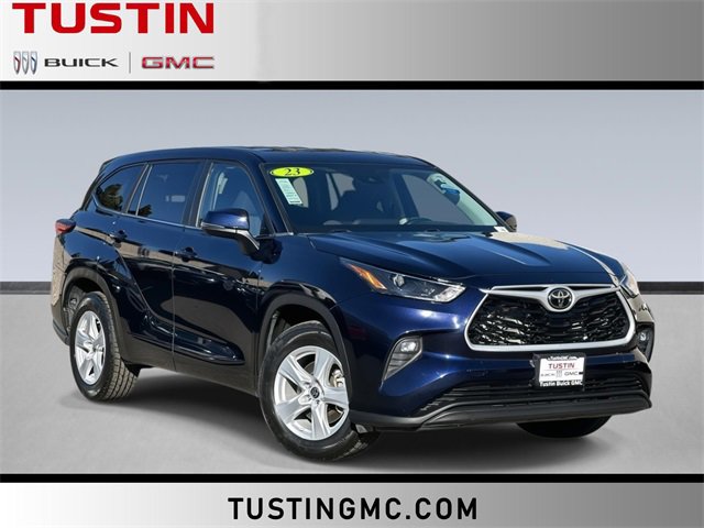 Used 2023 Toyota Highlander LE