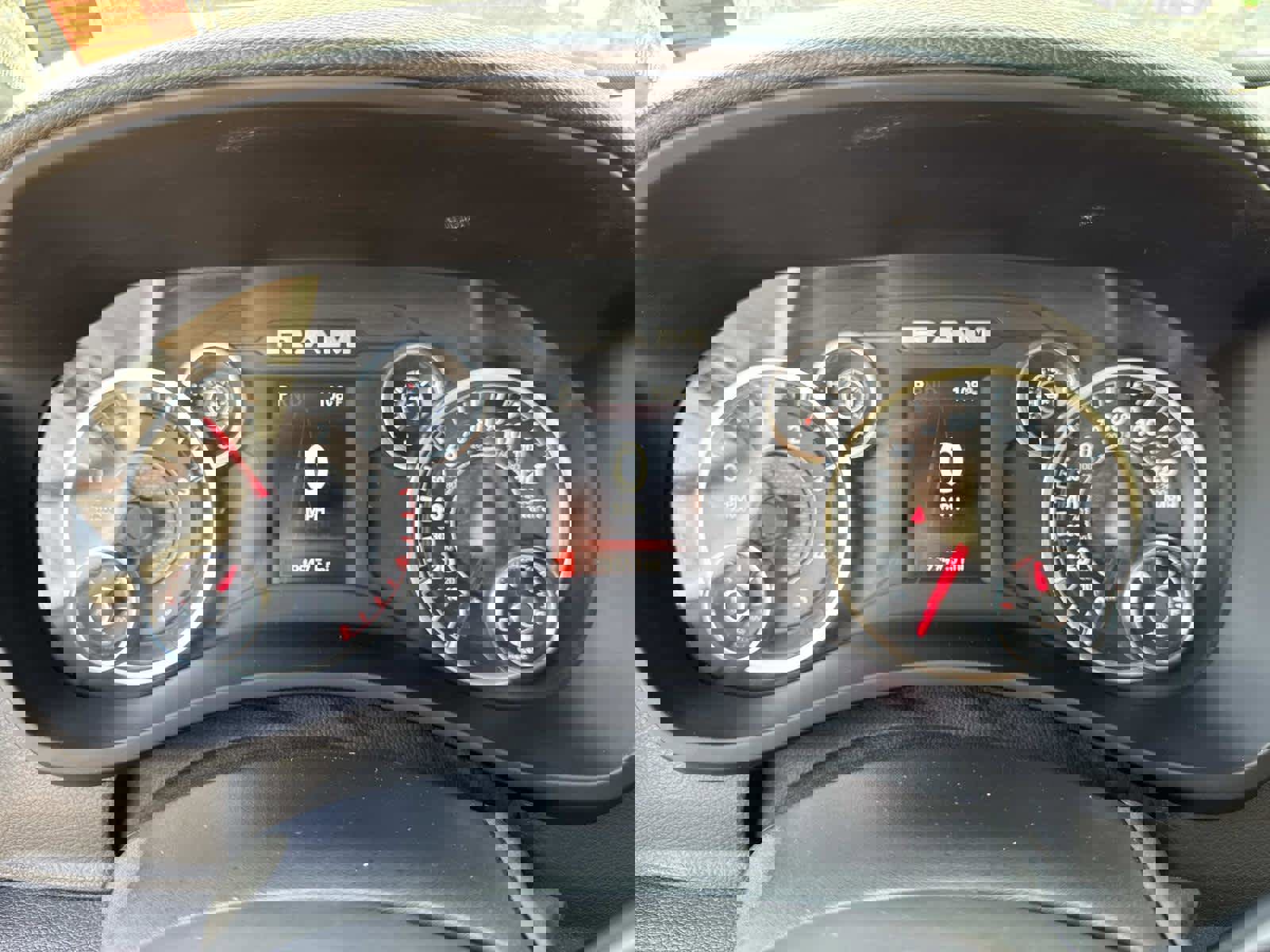 Used 2024 RAM 3500 Tradesman w/ Chrome Appearance Group image 31