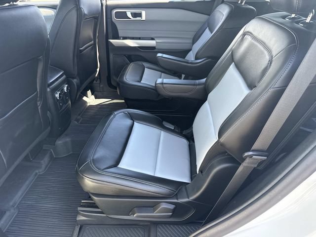 Used 2023 Ford Explorer XLT w/ Equipment Group 202A AWD/4WD image 20