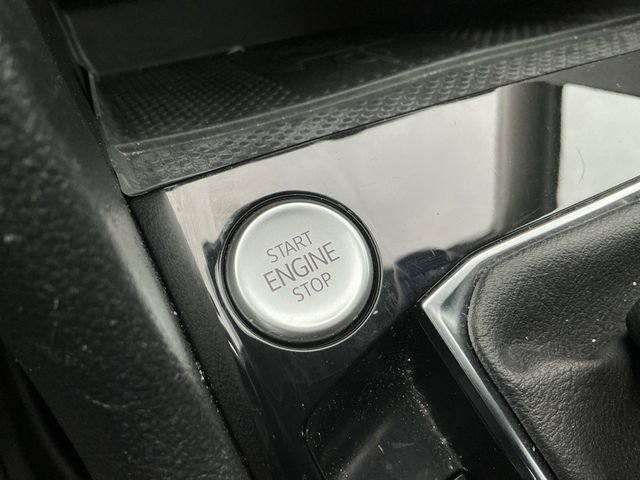 Used 2024 Volkswagen Taos SE image 20