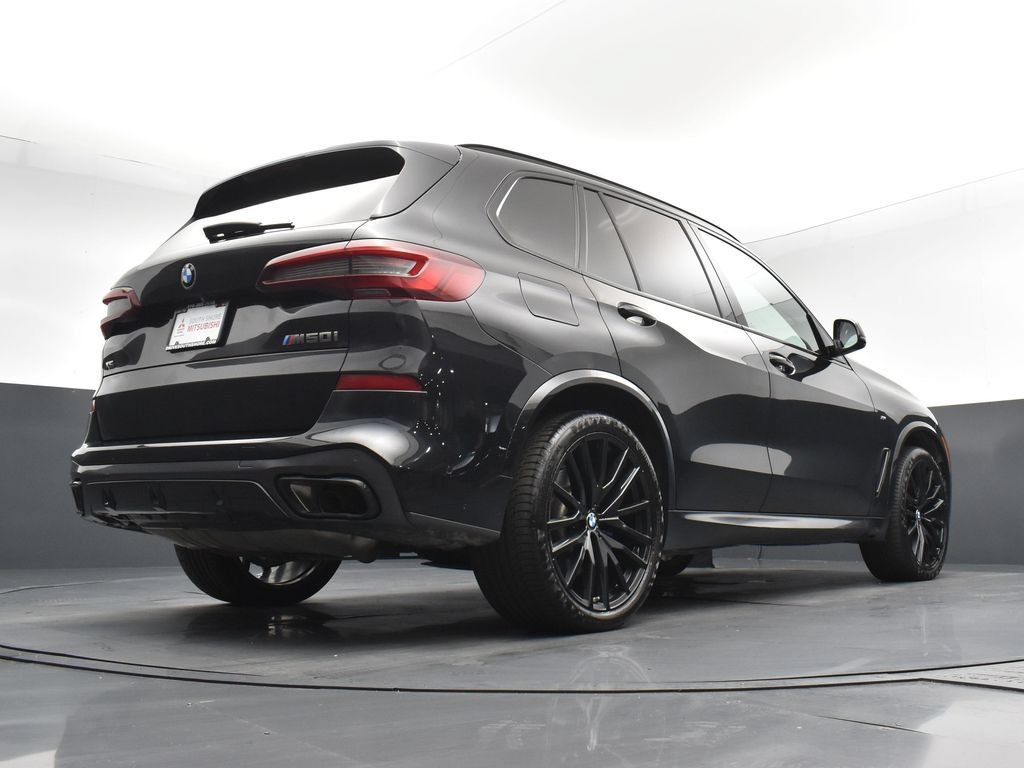 Used 2021 BMW X5 M50i AWD/4WD image 22