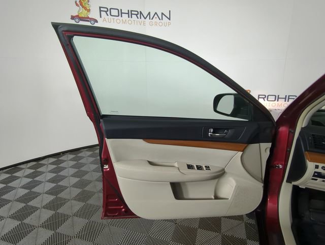 Used 2014 Subaru Outback 3.6R Limited image 17