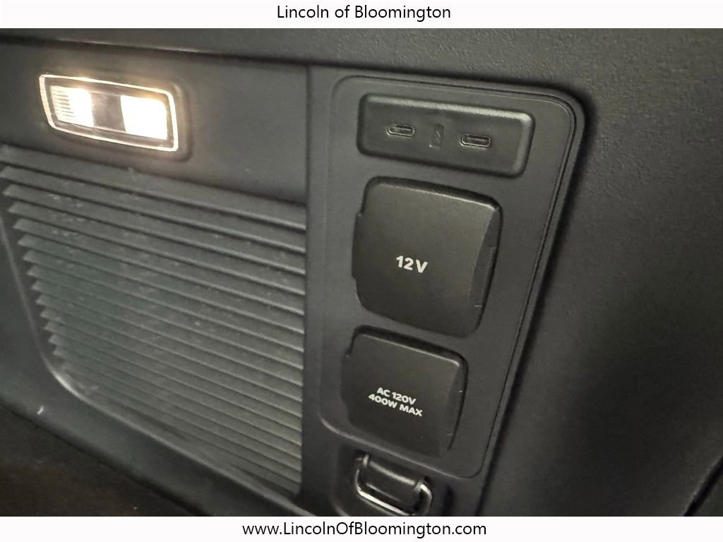 Certified 2025 Lincoln Navigator L Black Label w/ Black Label Special Edition image 32