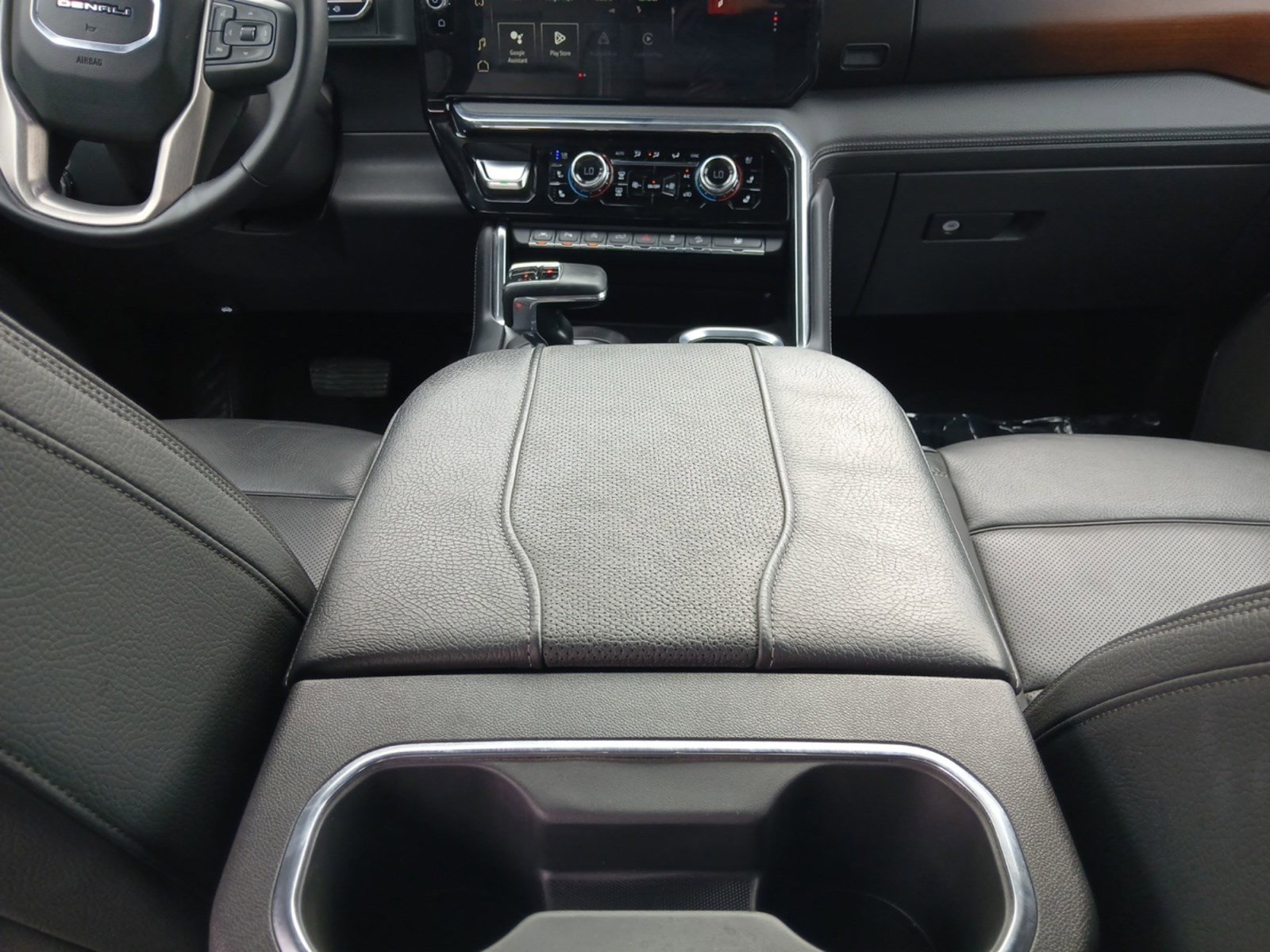 Used 2024 GMC Sierra 1500 Denali w/ Denali Reserve Package image 11