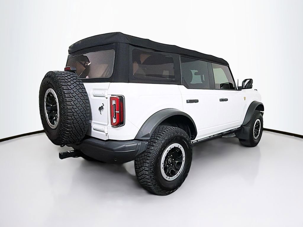 Used 2023 Ford Bronco Badlands image 7