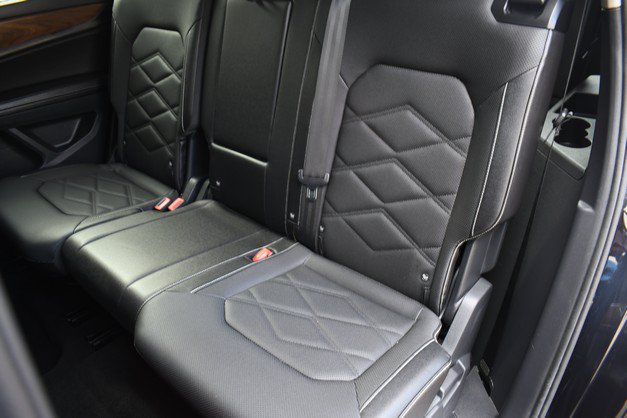 Used 2025 Volkswagen Atlas SE AWD/4WD image 22