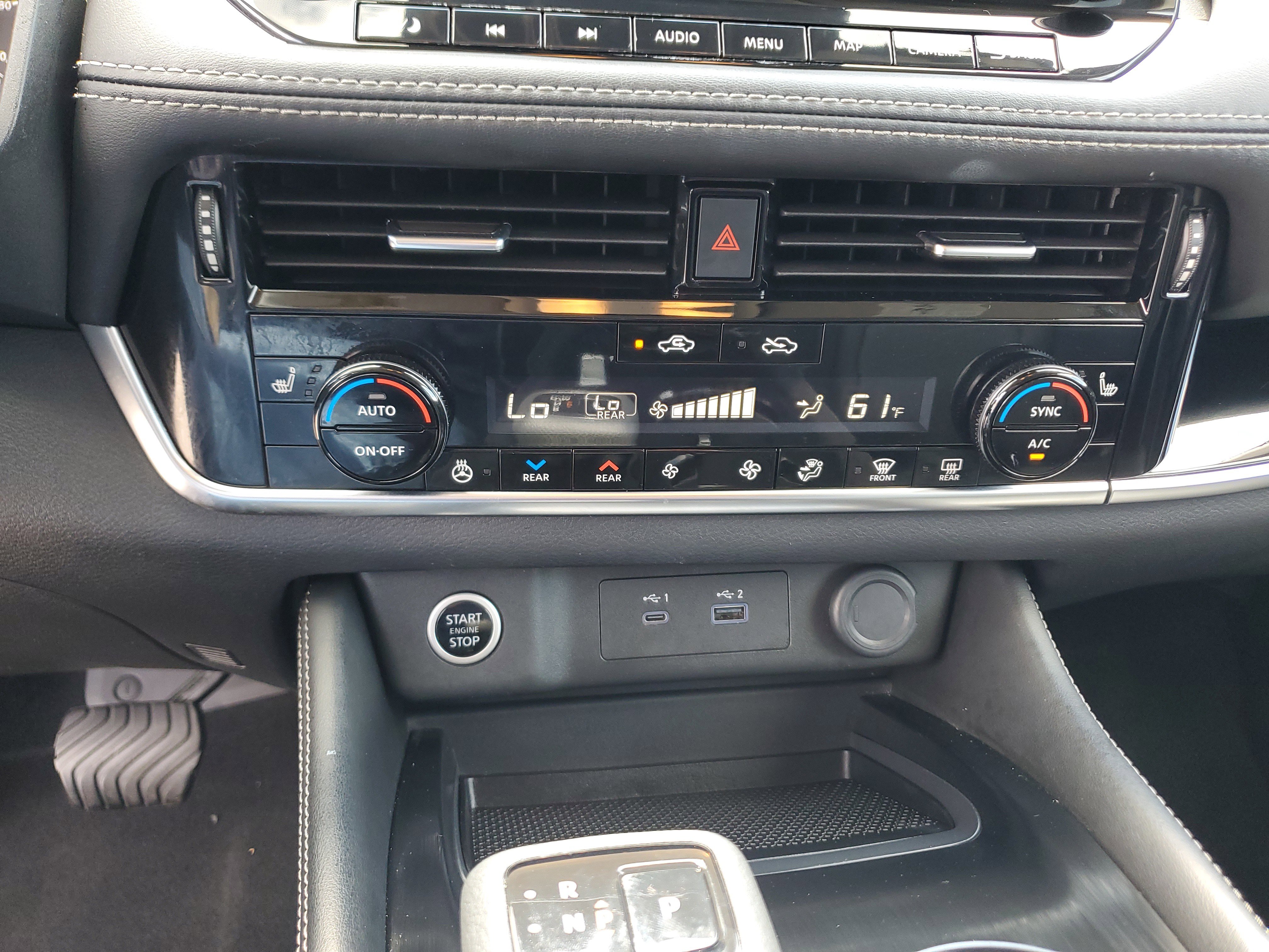 Used 2023 Nissan Rogue SL w/ SL Premium Package image 25