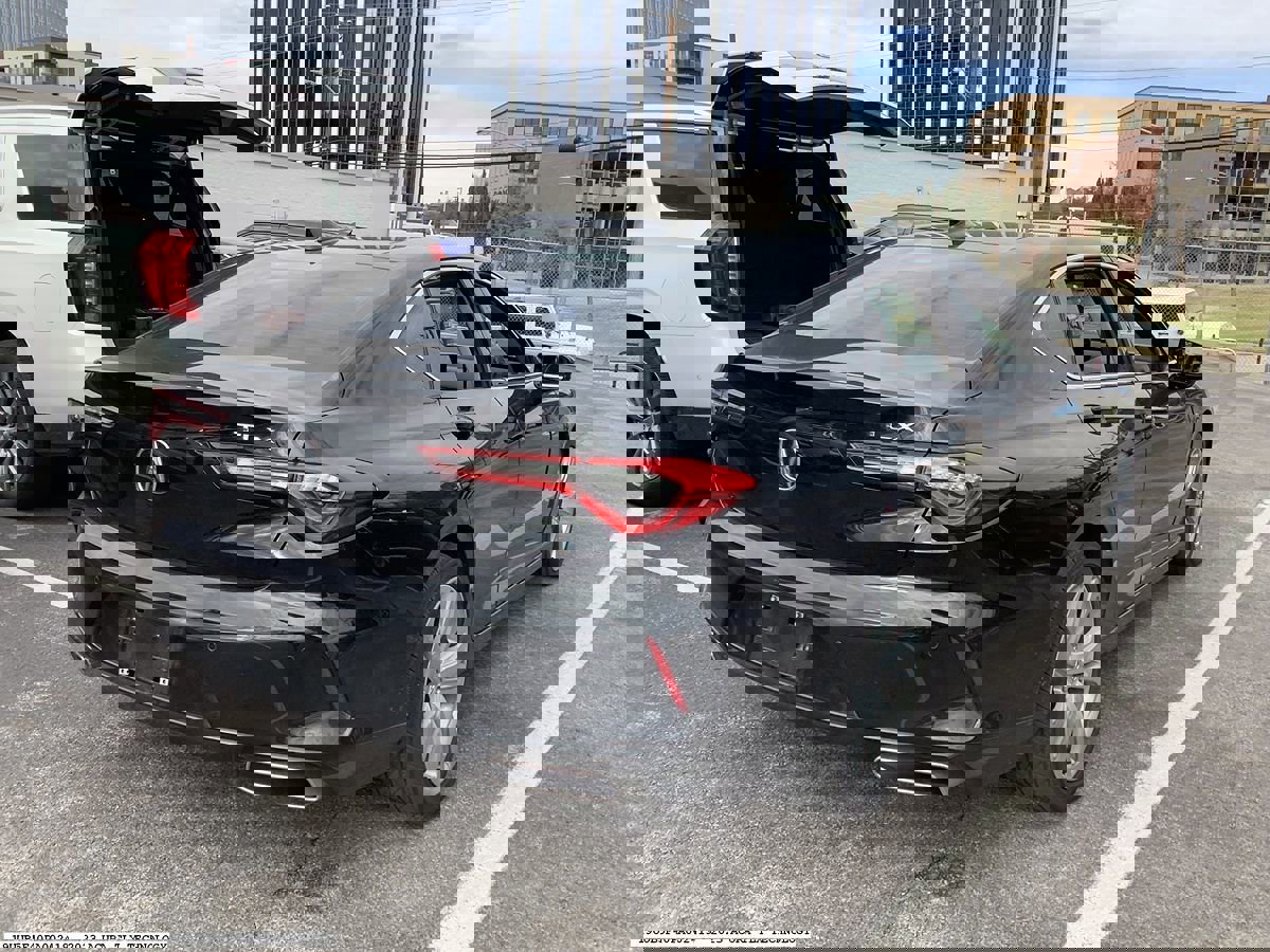 Used 2023 Acura TLX w/ Technology Package image 5