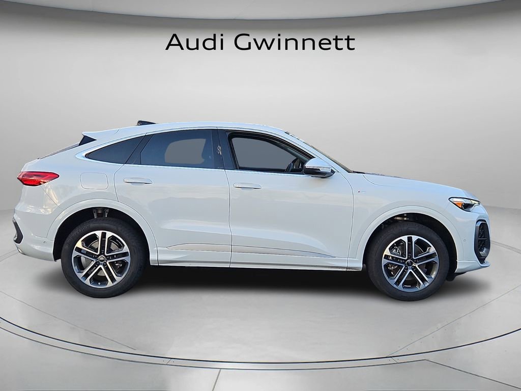 Certified 2025 Audi Q5 Premium Plus w/ Premium Plus AWD/4WD image 4