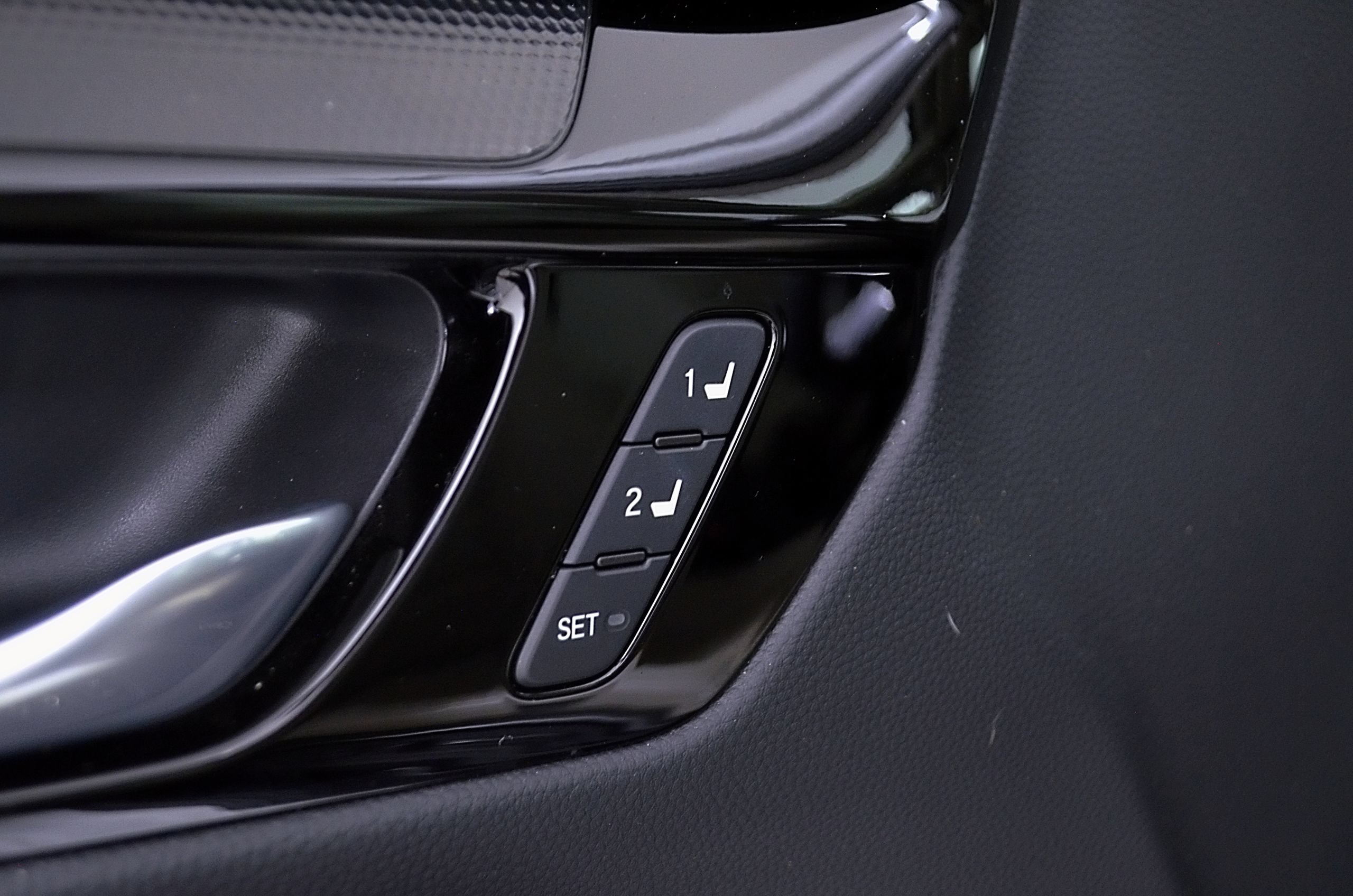 Used 2024 Honda CR-V EX-L image 18