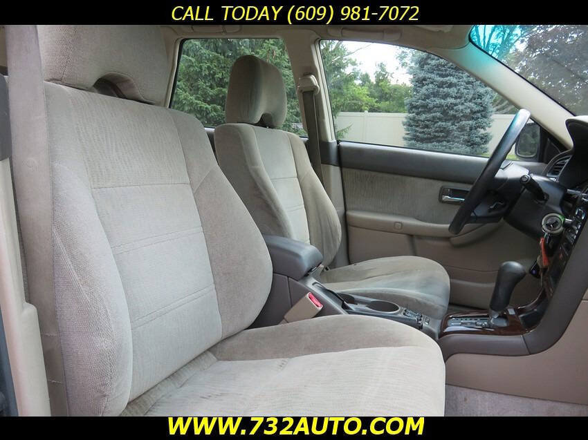 Used 2002 Subaru Outback Wagon AWD/4WD image 7