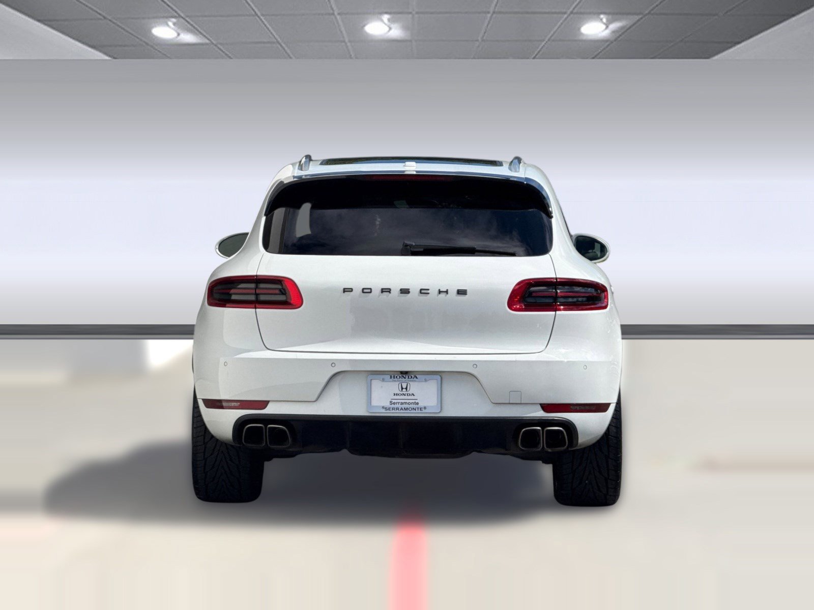 Used 2016 Porsche Macan Turbo image 9