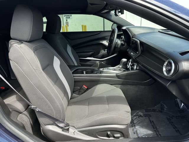 Used 2016 Chevrolet Camaro SS image 7