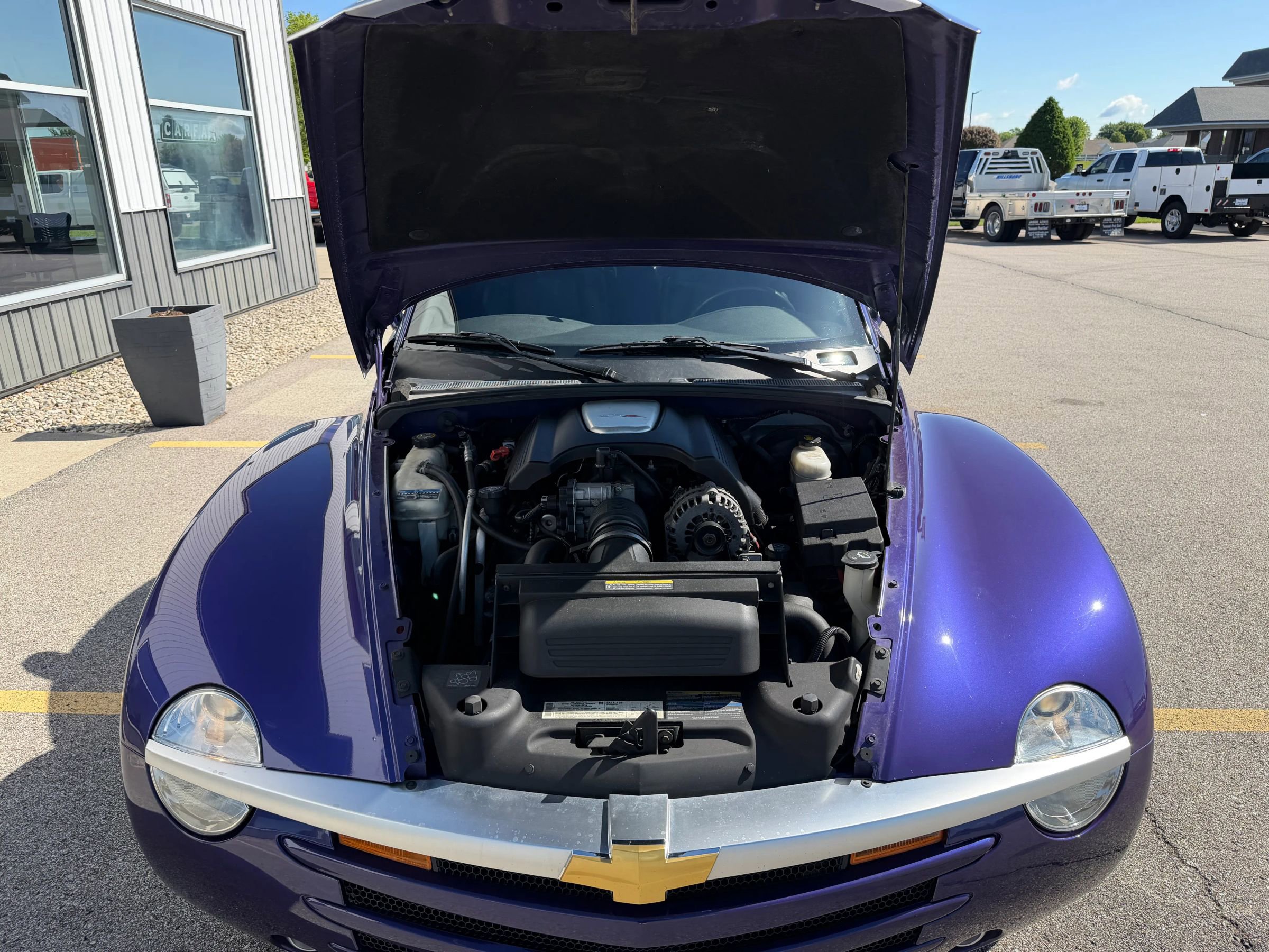 Used 2004 Chevrolet SSR w/ Preferred Equipment Group RWD image 26