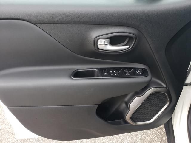 Used 2023 Jeep Renegade Limited w/ Sun/Sound Group AWD/4WD image 11