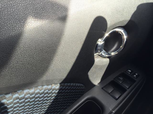 Used 2015 Nissan Versa Note SV FWD image 23