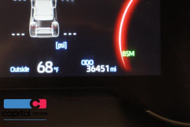 Certified 2025 Toyota RAV4 XLE AWD/4WD image 16