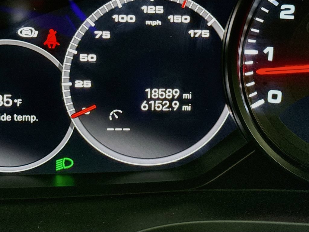 Certified 2023 Porsche Cayenne Platinum Edition AWD/4WD image 14