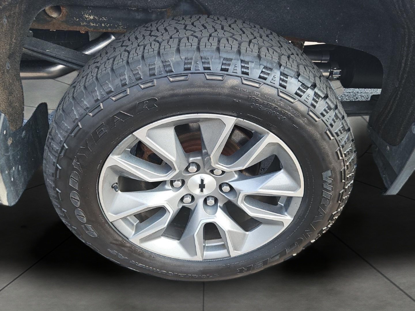 Certified 2022 Chevrolet Silverado 1500 RST AWD/4WD image 17