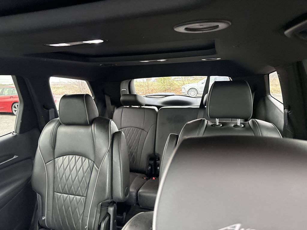 Certified 2023 Buick Enclave Avenir w/ Avenir Technology Package image 11
